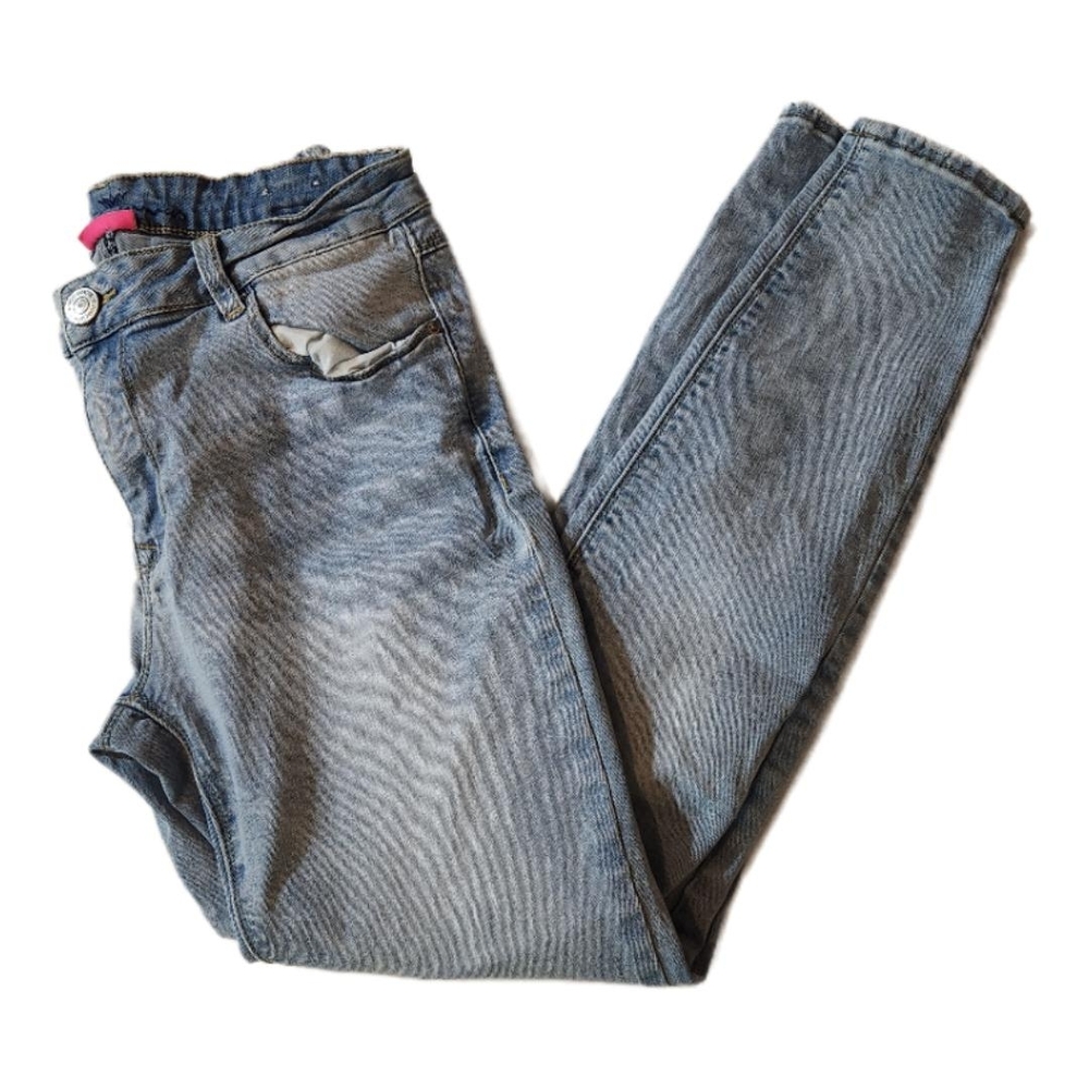 Almost‎ Famous Mid Rise Blue Jeans Size 9